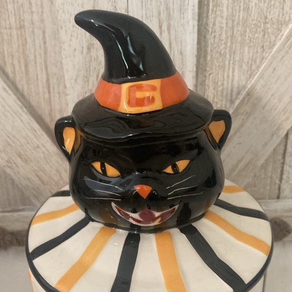 Potter’s Studio Halloween Black Cat Small Canister - Picture 2 of 8
